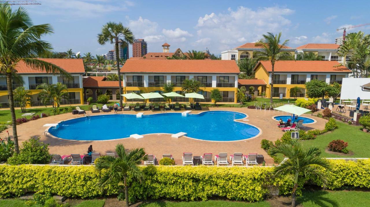 Hotel Palm Beach Пуент-Нуар Екстер'єр фото